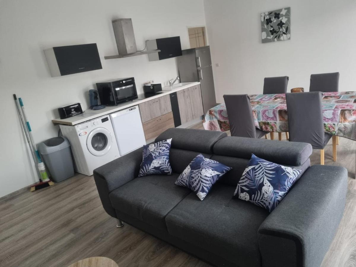Appartement Sejour , Cure Cransac Au 1Er Etage 2 Nuits Minimum Buitenkant foto
